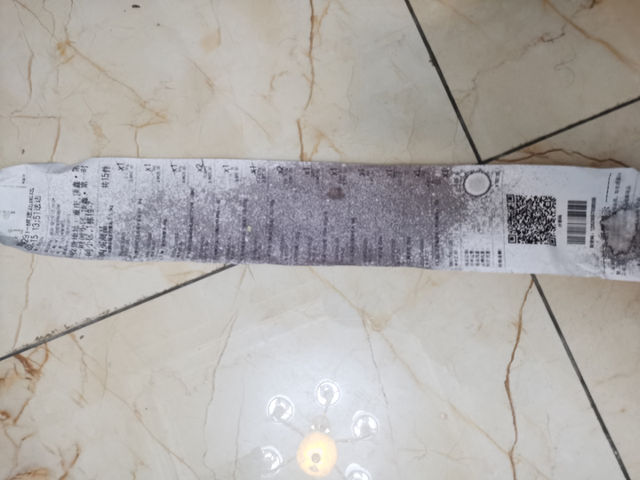 热敏纸碰到酒精为什么会变黑？